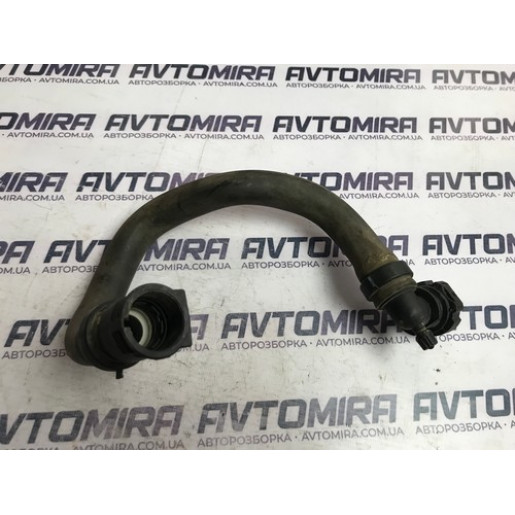 Патрубок охлаждения Peugeot 308 1.6BlueHDI 2013-2021 9803981780